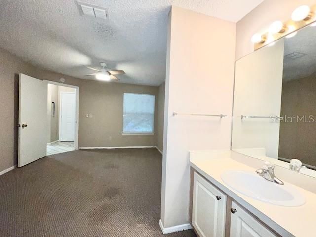 В аренду: $1,499 (2 спален, 2 ванн, 912 Квадратных фут)
