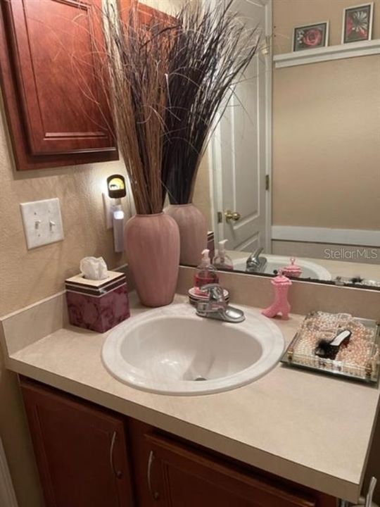 For Sale: $435,000 (4 beds, 3 baths, 2284 Square Feet)