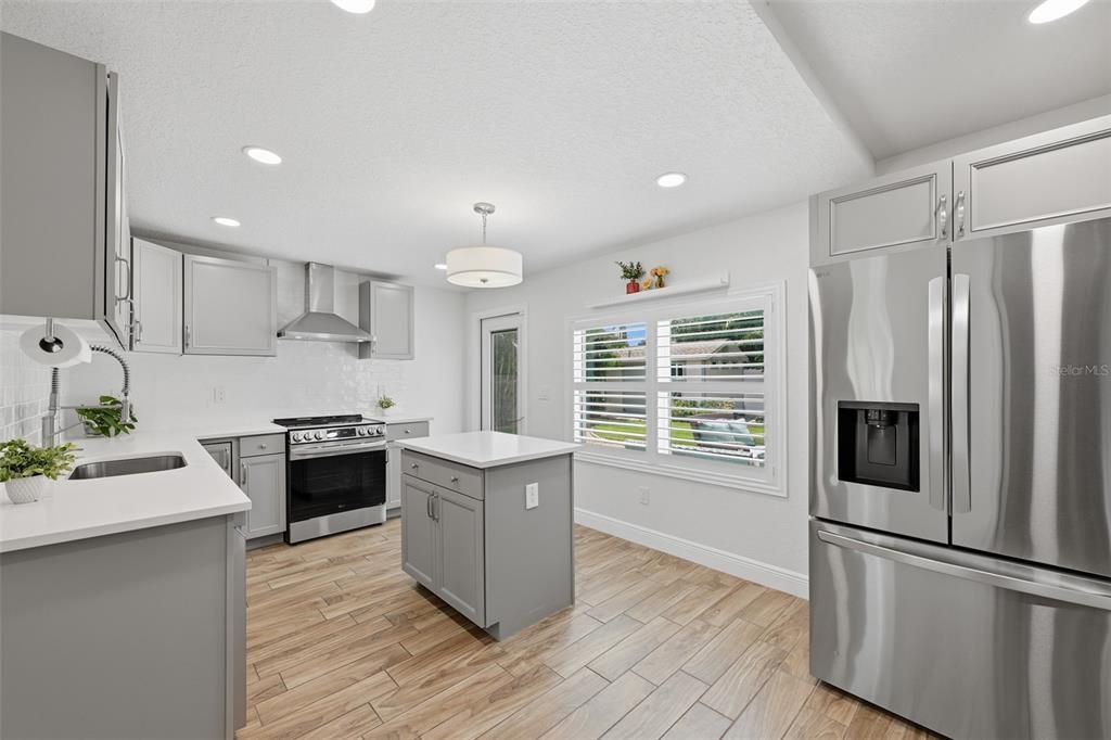 Activo con contrato: $615,000 (3 camas, 2 baños, 1502 Pies cuadrados)