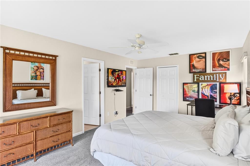 For Sale: $289,999 (4 beds, 3 baths, 1856 Square Feet)