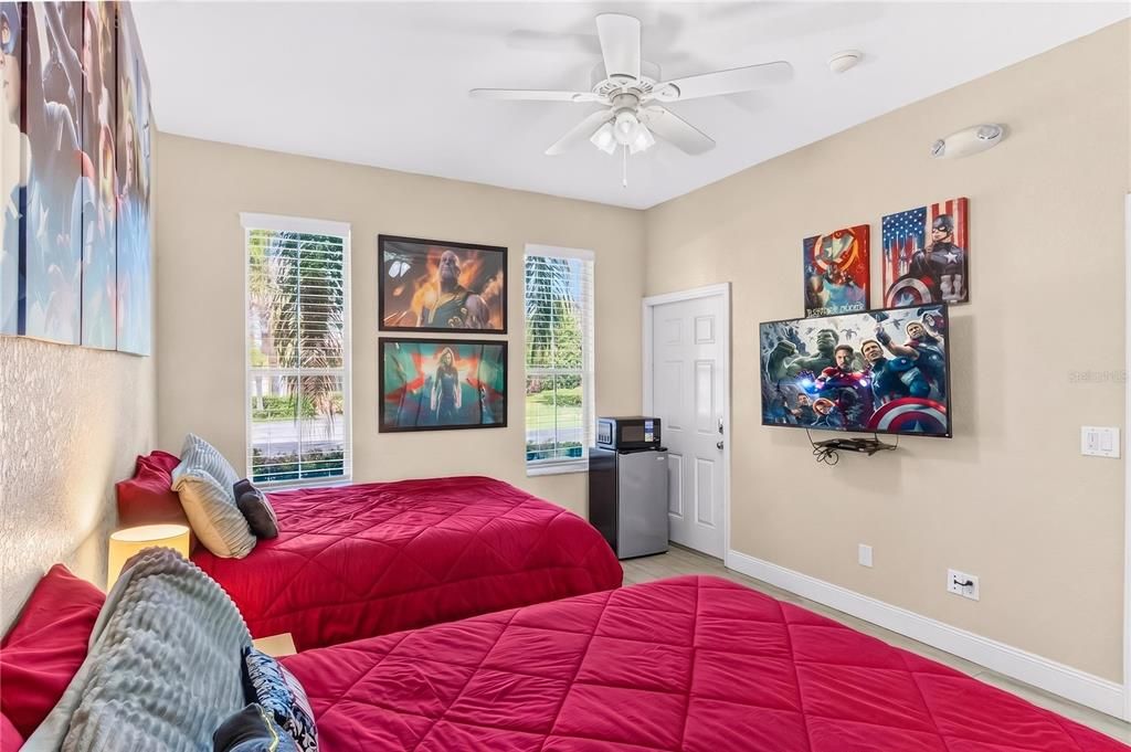 For Sale: $289,999 (4 beds, 3 baths, 1856 Square Feet)