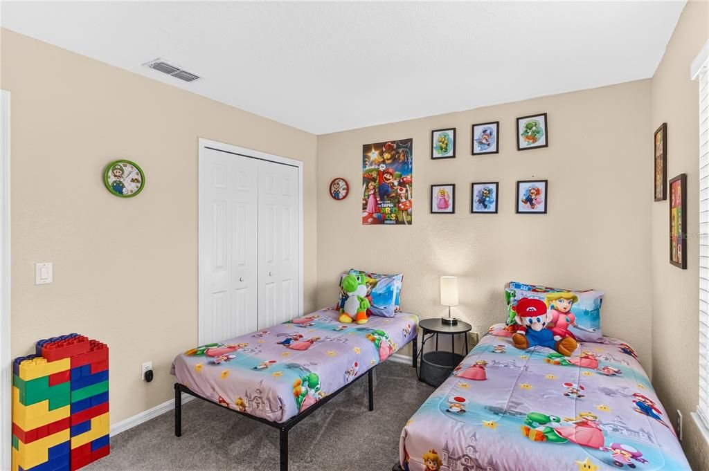 For Sale: $289,999 (4 beds, 3 baths, 1856 Square Feet)