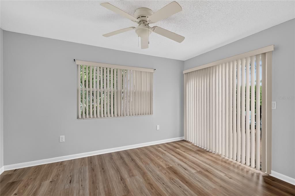 For Sale: $215,000 (2 beds, 2 baths, 1414 Square Feet)