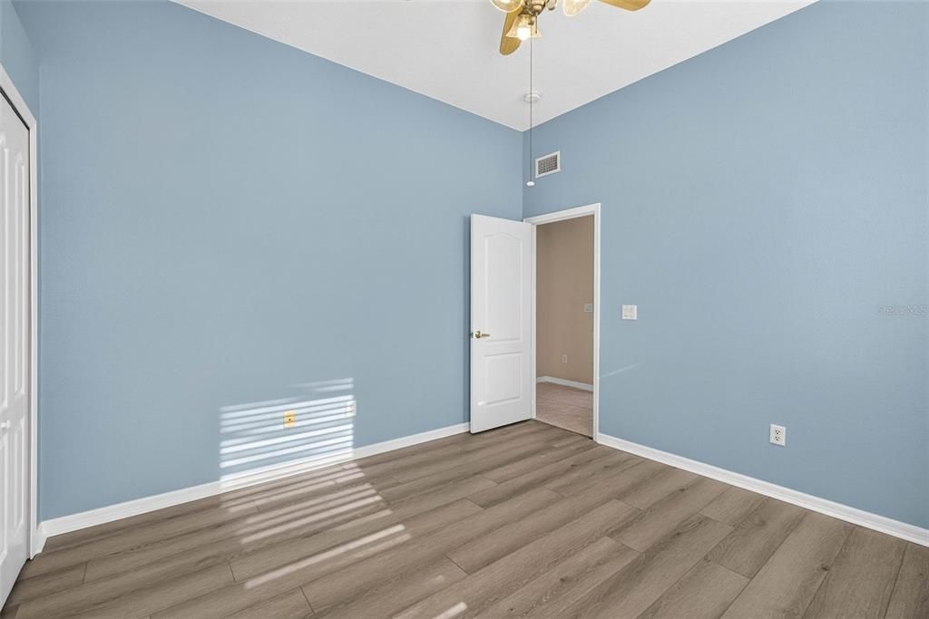 En Venta: $649,000 (4 camas, 3 baños, 2625 Pies cuadrados)