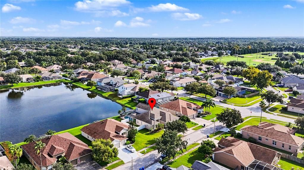 En Venta: $649,000 (4 camas, 3 baños, 2625 Pies cuadrados)