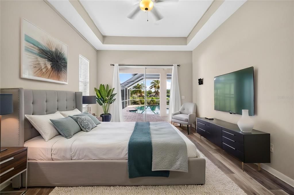 En Venta: $649,000 (4 camas, 3 baños, 2625 Pies cuadrados)