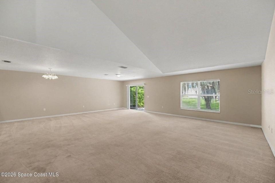 For Sale: $380,000 (3 beds, 2 baths, 2214 Square Feet)