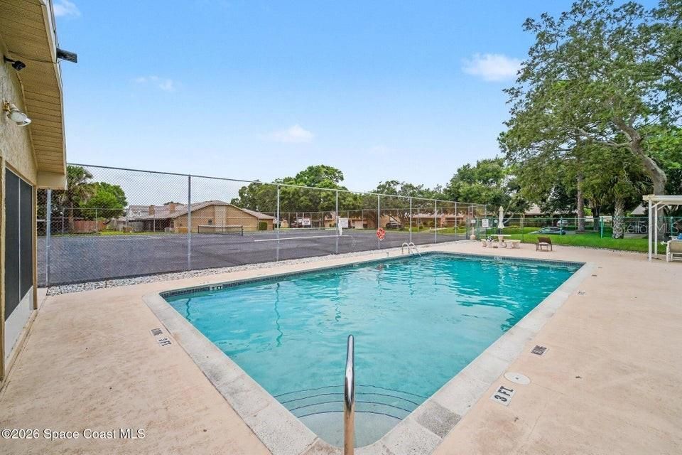 For Sale: $380,000 (3 beds, 2 baths, 2214 Square Feet)