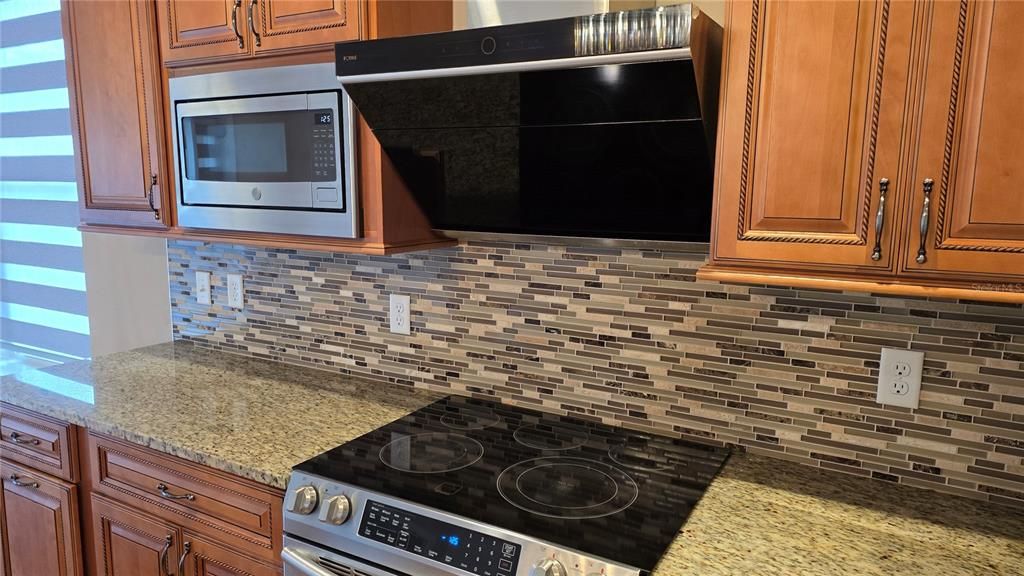 For Rent: $2,990 (3 beds, 2 baths, 1520 Square Feet)