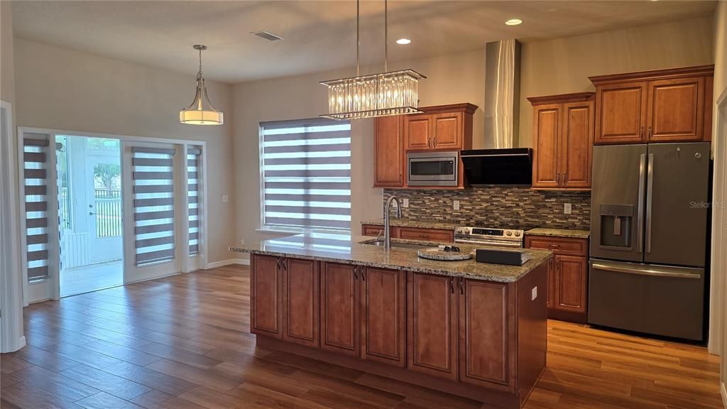 For Rent: $2,990 (3 beds, 2 baths, 1520 Square Feet)