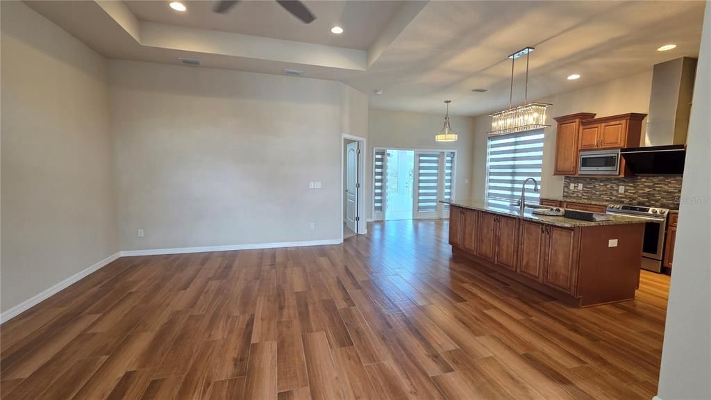 For Rent: $2,990 (3 beds, 2 baths, 1520 Square Feet)