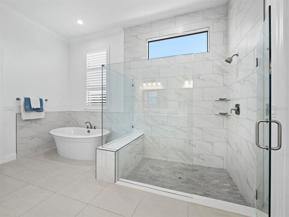 For Sale: $1,750,000 (3 beds, 4 baths, 3663 Square Feet)