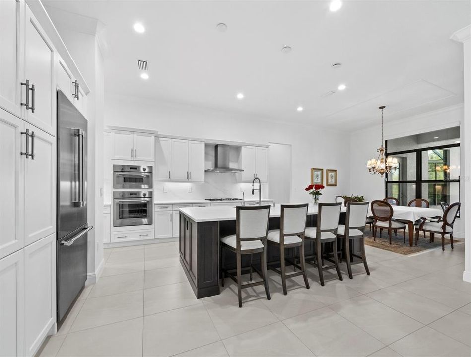 For Sale: $1,750,000 (3 beds, 4 baths, 3663 Square Feet)
