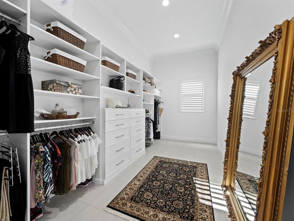 For Sale: $1,750,000 (3 beds, 4 baths, 3663 Square Feet)