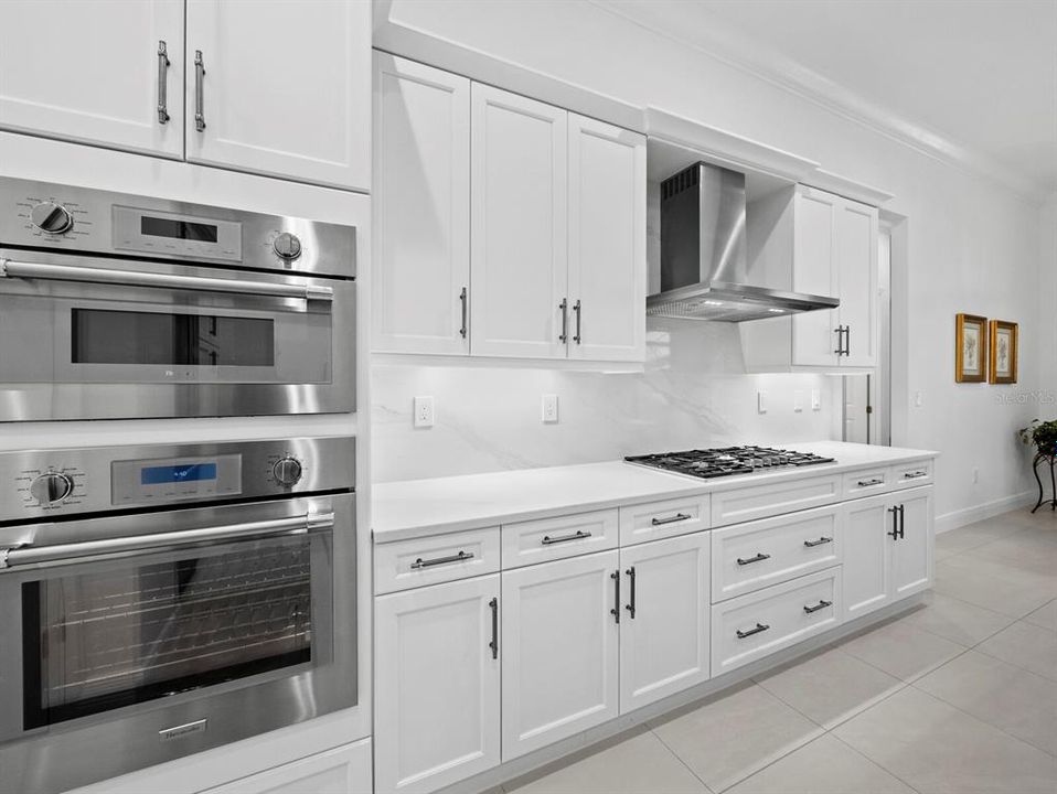 For Sale: $1,750,000 (3 beds, 4 baths, 3663 Square Feet)