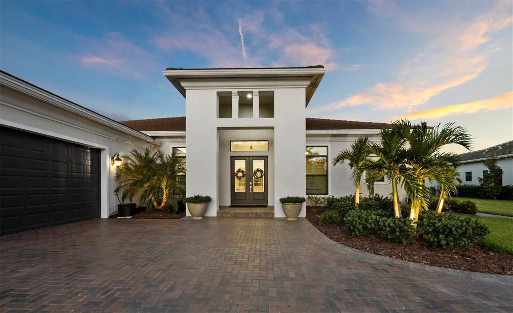 For Sale: $1,750,000 (3 beds, 4 baths, 3663 Square Feet)