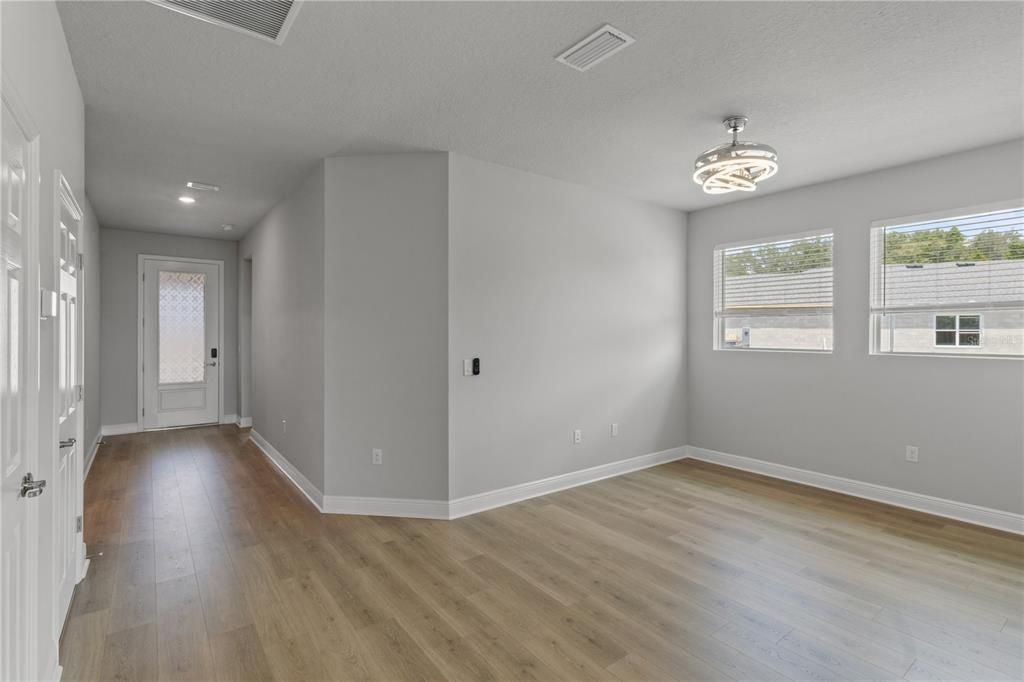 For Sale: $545,000 (4 beds, 3 baths, 2419 Square Feet)