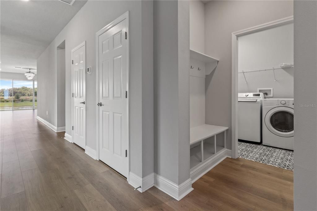 For Sale: $545,000 (4 beds, 3 baths, 2419 Square Feet)
