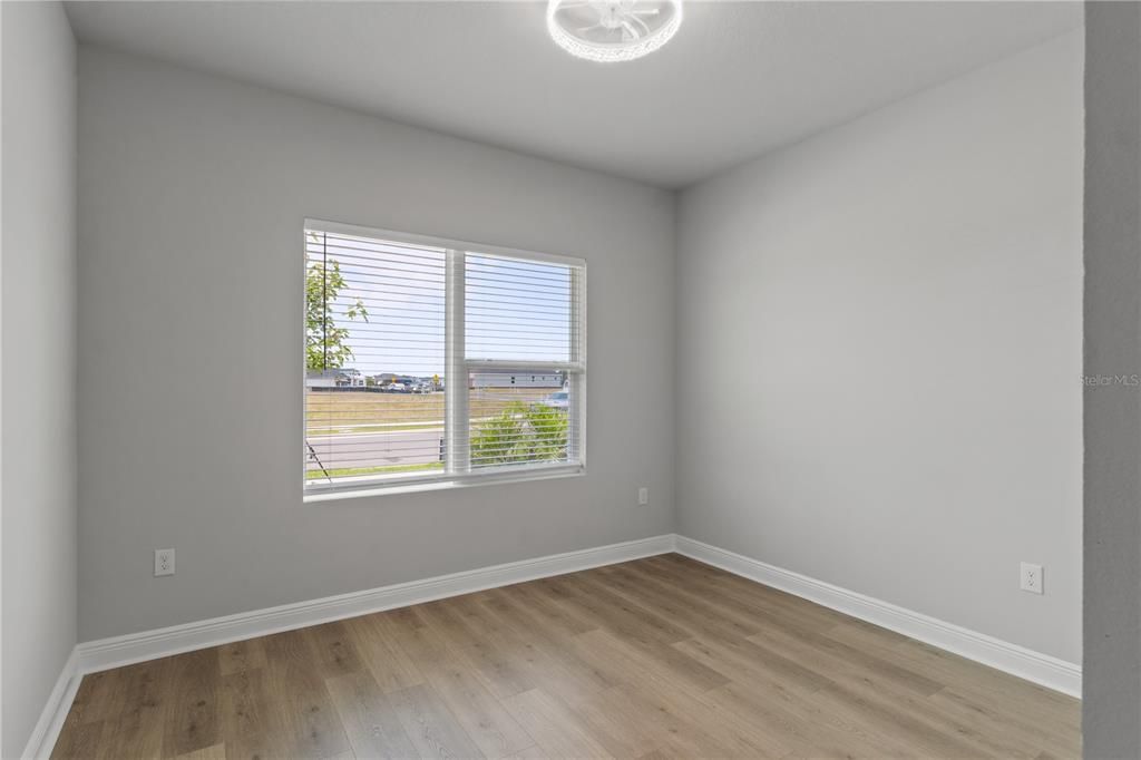 For Sale: $545,000 (4 beds, 3 baths, 2419 Square Feet)