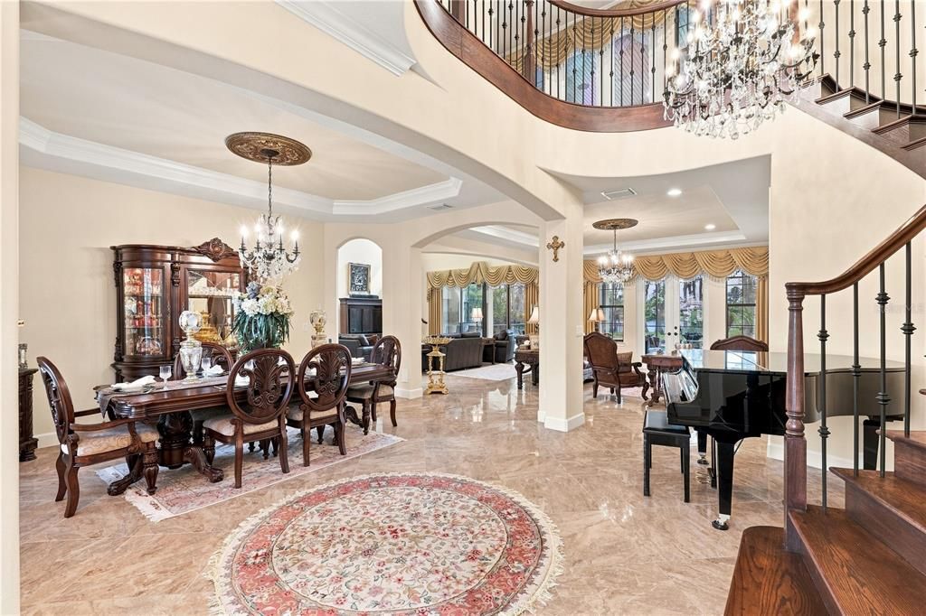 For Sale: $2,699,000 (5 beds, 6 baths, 5670 Square Feet)