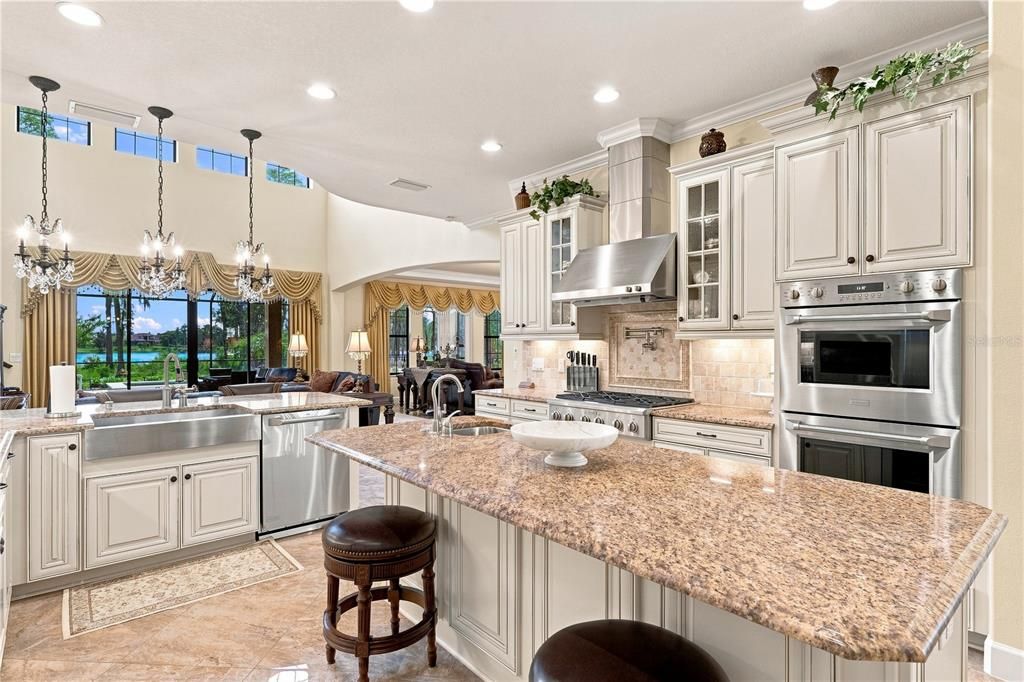 For Sale: $2,699,000 (5 beds, 6 baths, 5670 Square Feet)