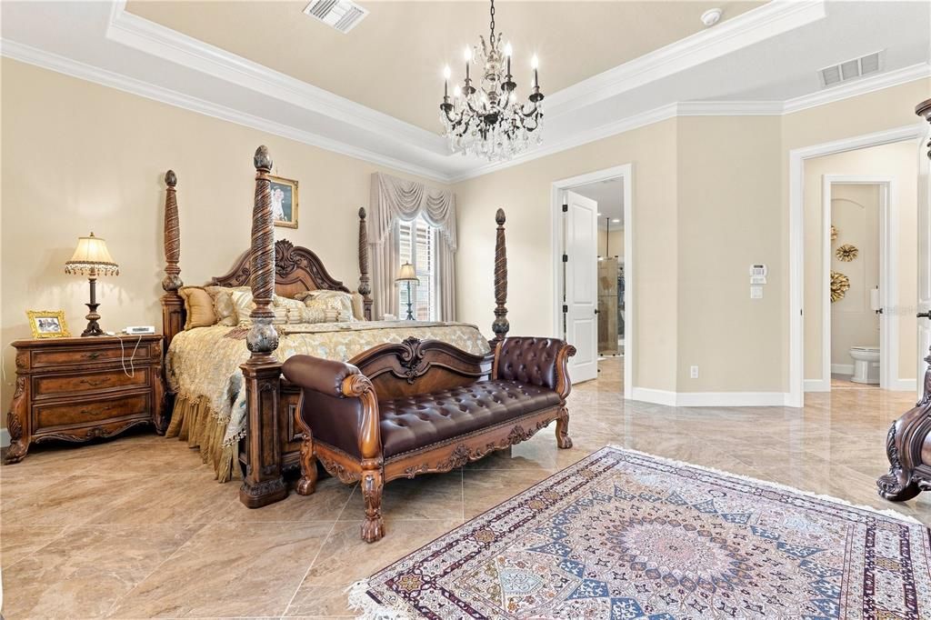For Sale: $2,699,000 (5 beds, 6 baths, 5670 Square Feet)