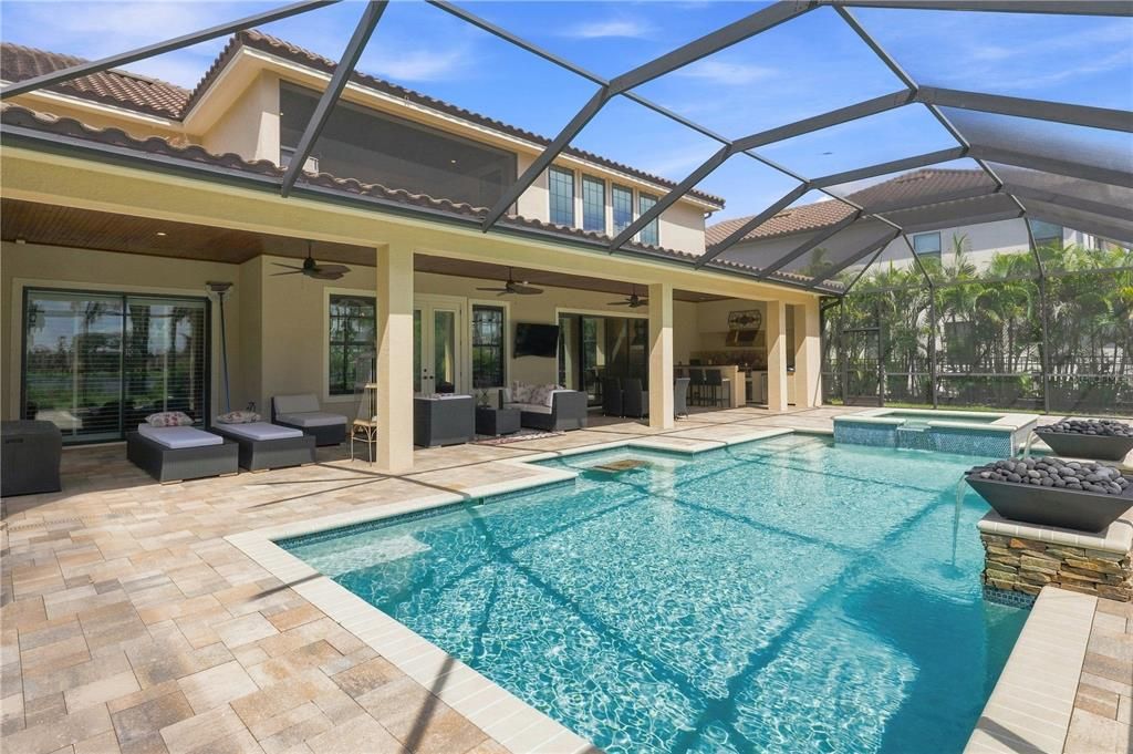 For Sale: $2,699,000 (5 beds, 6 baths, 5670 Square Feet)