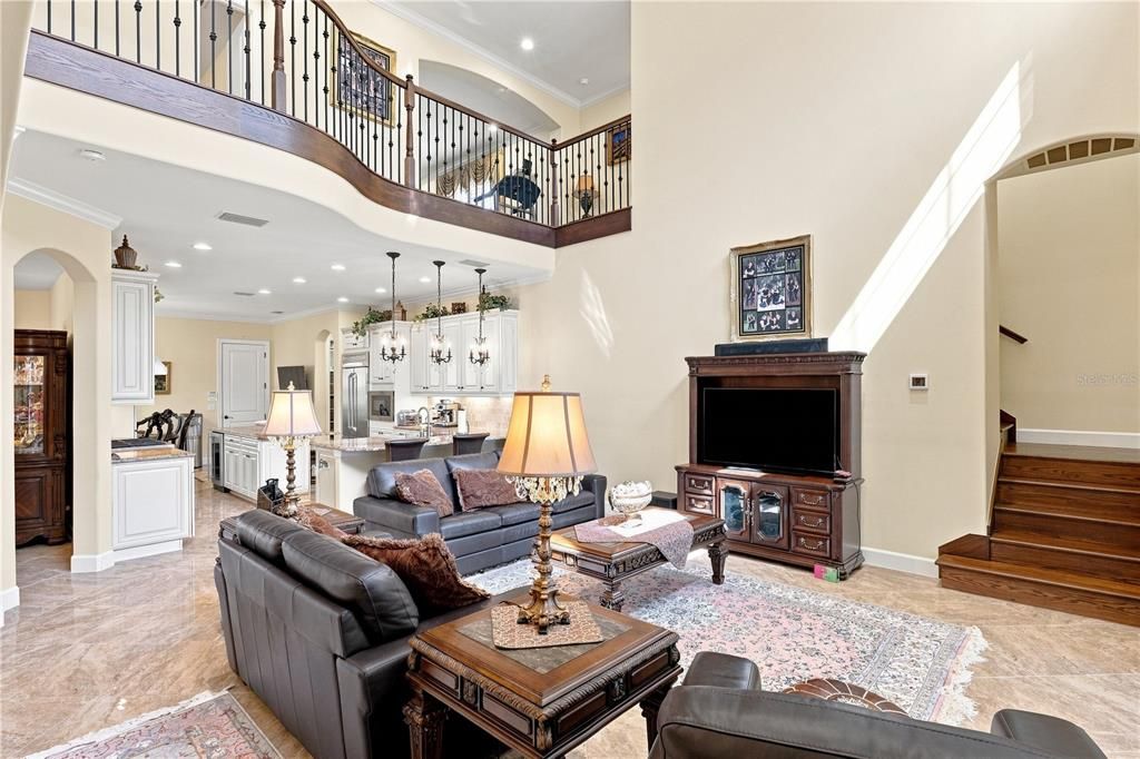 For Sale: $2,699,000 (5 beds, 6 baths, 5670 Square Feet)