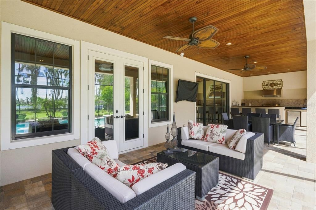 For Sale: $2,699,000 (5 beds, 6 baths, 5670 Square Feet)