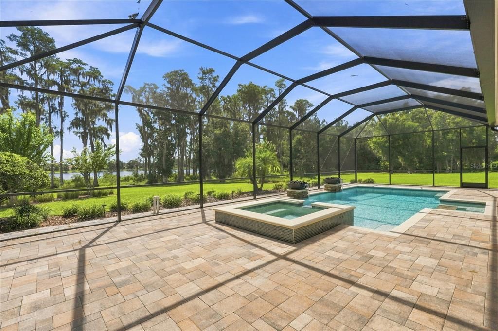 For Sale: $2,699,000 (5 beds, 6 baths, 5670 Square Feet)