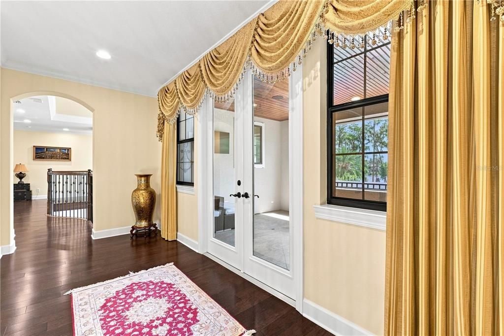 For Sale: $2,699,000 (5 beds, 6 baths, 5670 Square Feet)