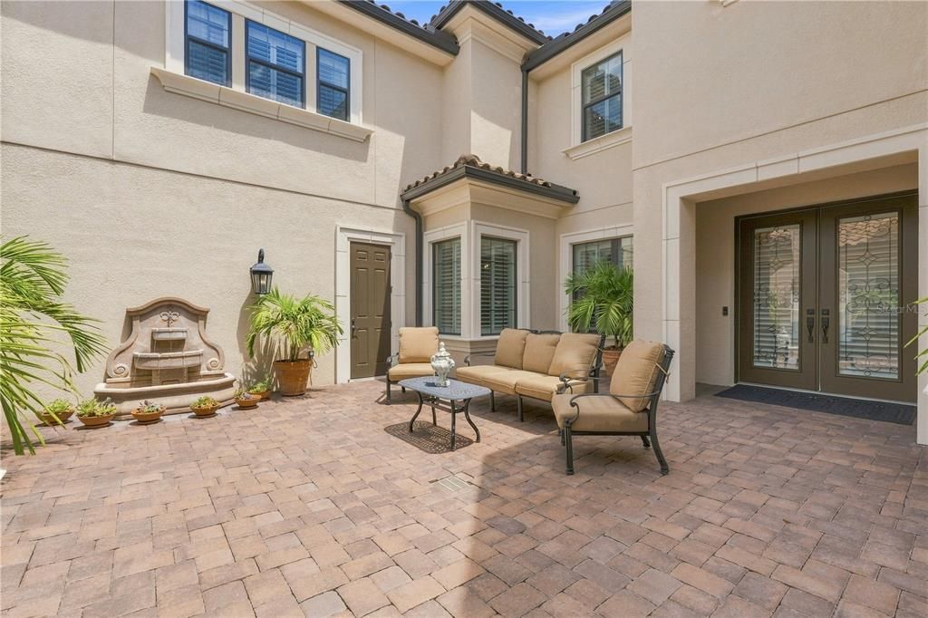For Sale: $2,699,000 (5 beds, 6 baths, 5670 Square Feet)