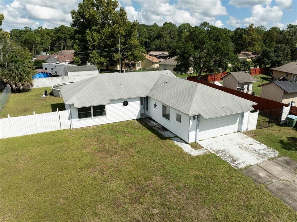 На продажу: $224,900 (3 спален, 2 ванн, 1024 Квадратных фут)