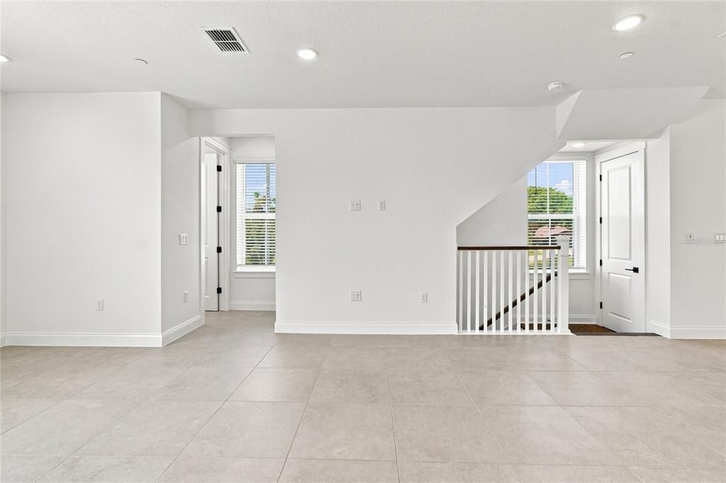 En Venta: $494,990 (4 camas, 3 baños, 2025 Pies cuadrados)