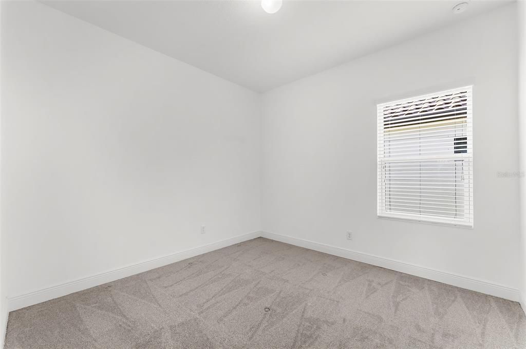 Activo con contrato: $3,100 (3 camas, 2 baños, 1495 Pies cuadrados)