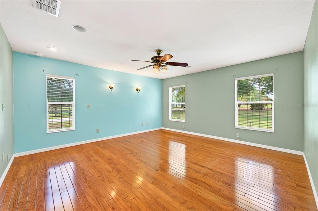 For Sale: $635,000 (3 beds, 2 baths, 1775 Square Feet)