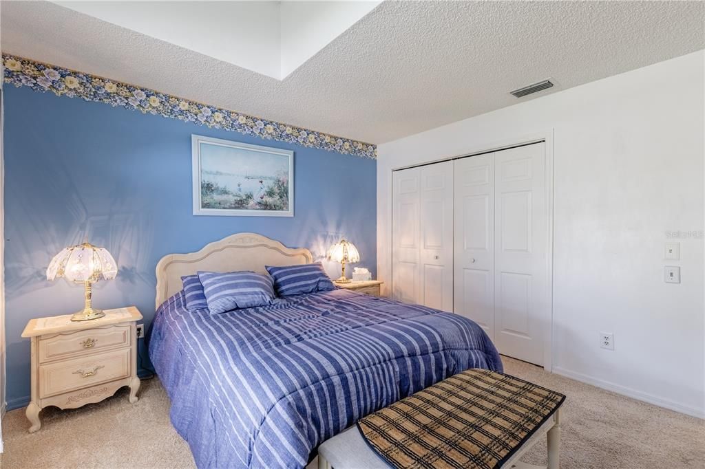 For Sale: $339,000 (2 beds, 2 baths, 1806 Square Feet)