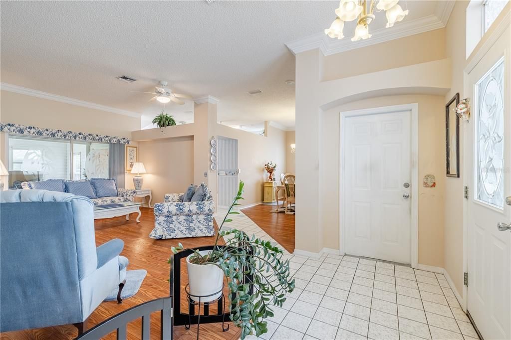 For Sale: $339,000 (2 beds, 2 baths, 1806 Square Feet)