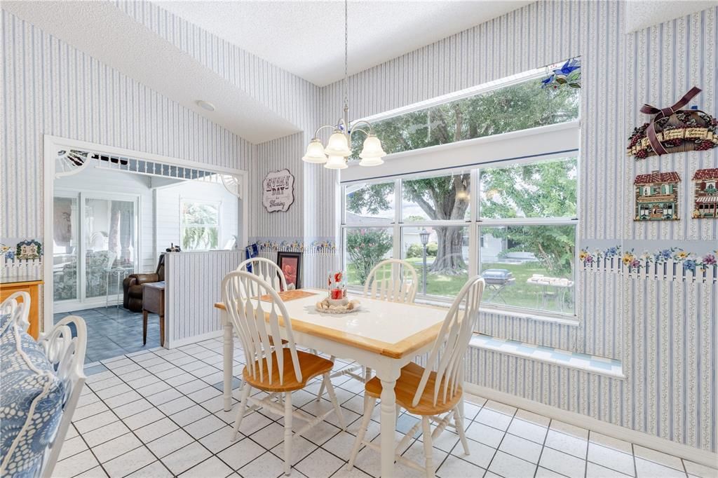 For Sale: $339,000 (2 beds, 2 baths, 1806 Square Feet)