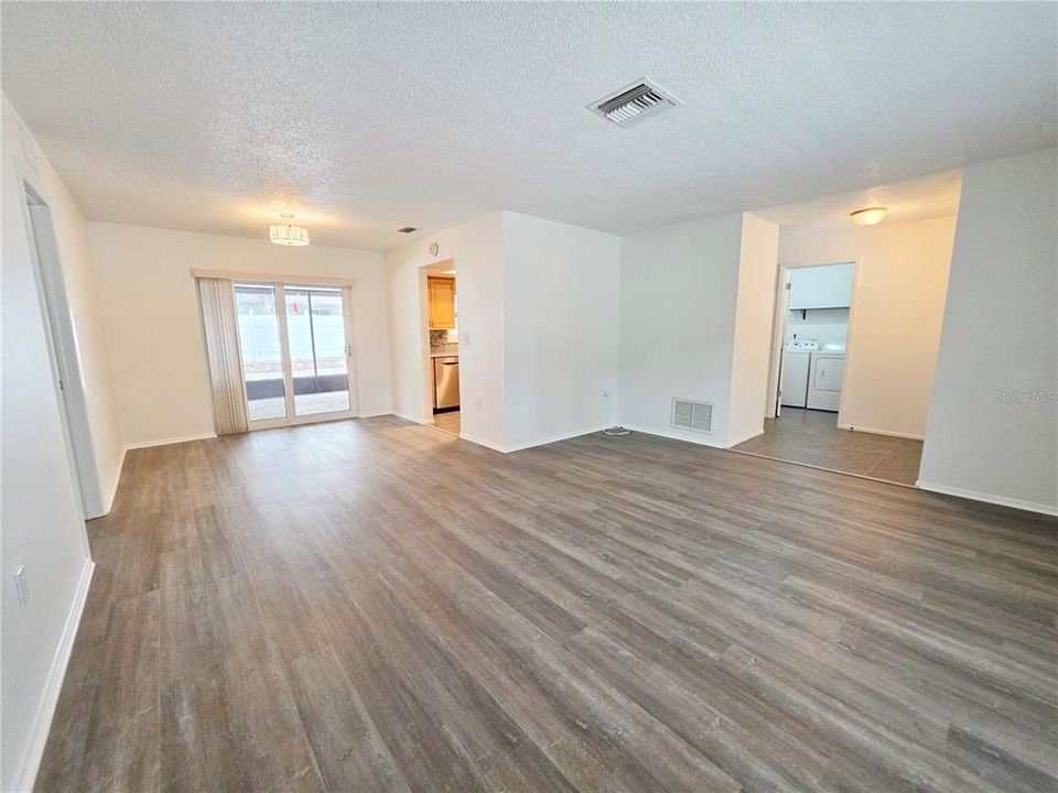 В аренду: $2,950 (3 спален, 2 ванн, 1612 Квадратных фут)