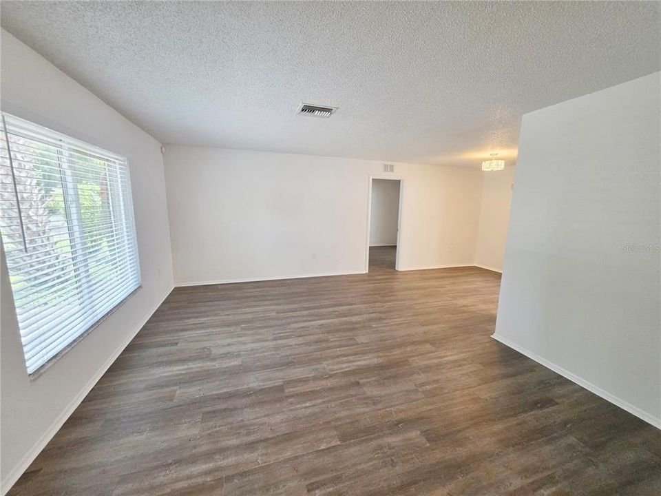 В аренду: $2,950 (3 спален, 2 ванн, 1612 Квадратных фут)