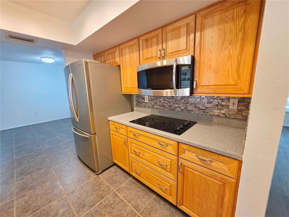 В аренду: $2,950 (3 спален, 2 ванн, 1612 Квадратных фут)