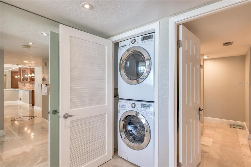 Activo con contrato: $785,000 (2 camas, 2 baños, 1326 Pies cuadrados)