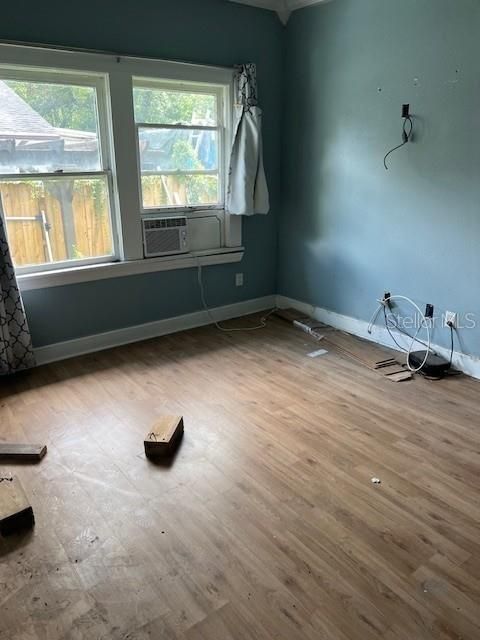 En Venta: $115,000 (3 camas, 2 baños, 1376 Pies cuadrados)