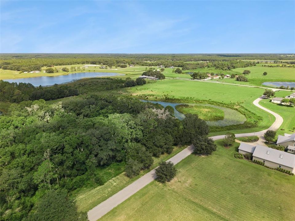 На продажу: $210,000 (3.30 acres)