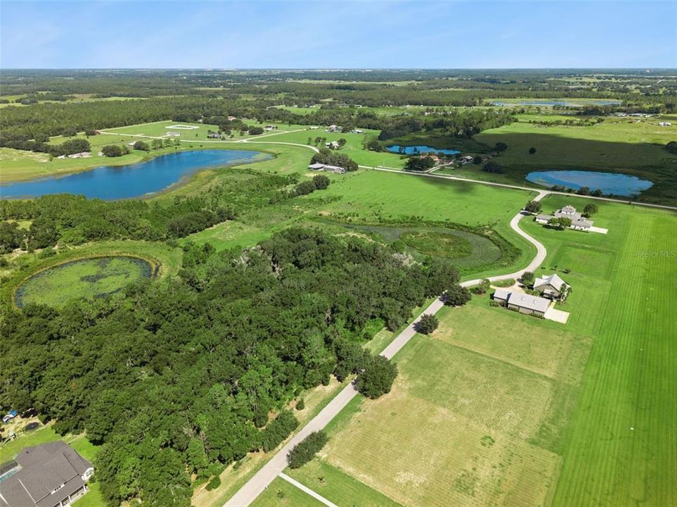 На продажу: $210,000 (3.30 acres)