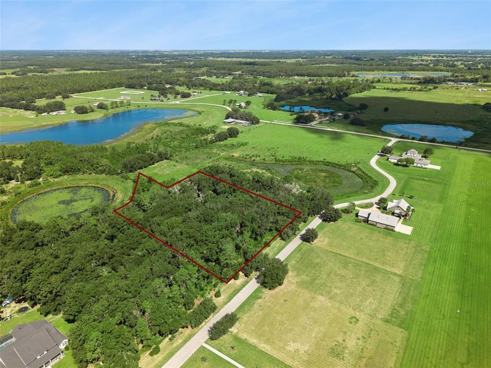 На продажу: $210,000 (3.30 acres)
