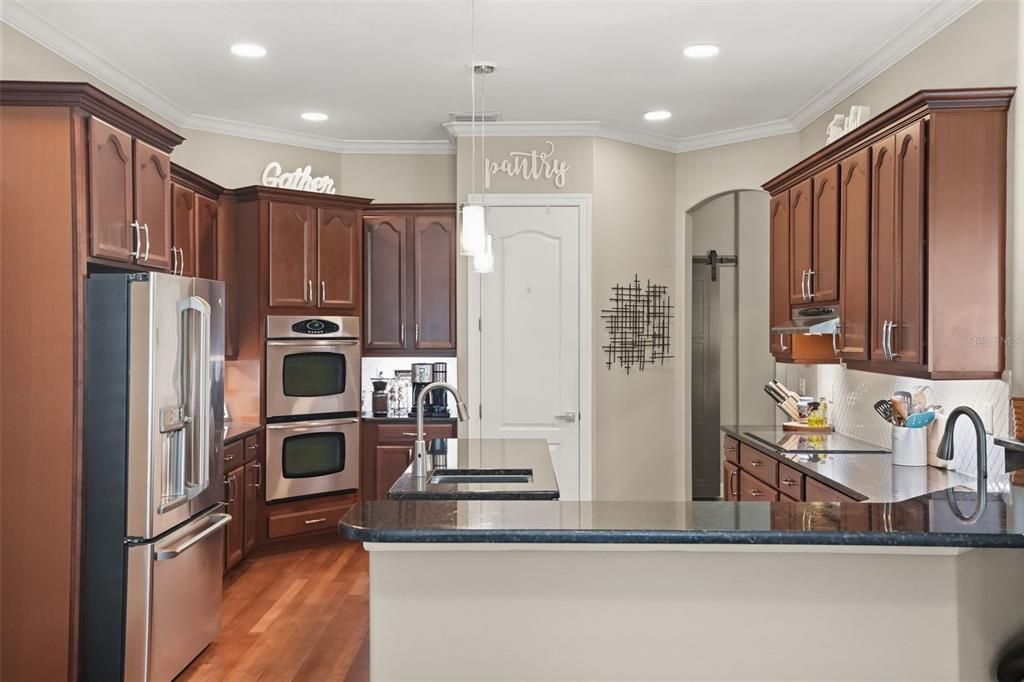 For Sale: $815,000 (4 beds, 3 baths, 3233 Square Feet)