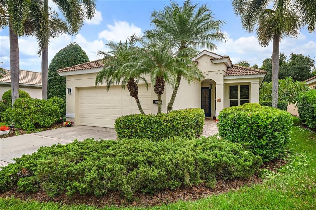 For Sale: $399,900 (3 beds, 2 baths, 1830 Square Feet)
