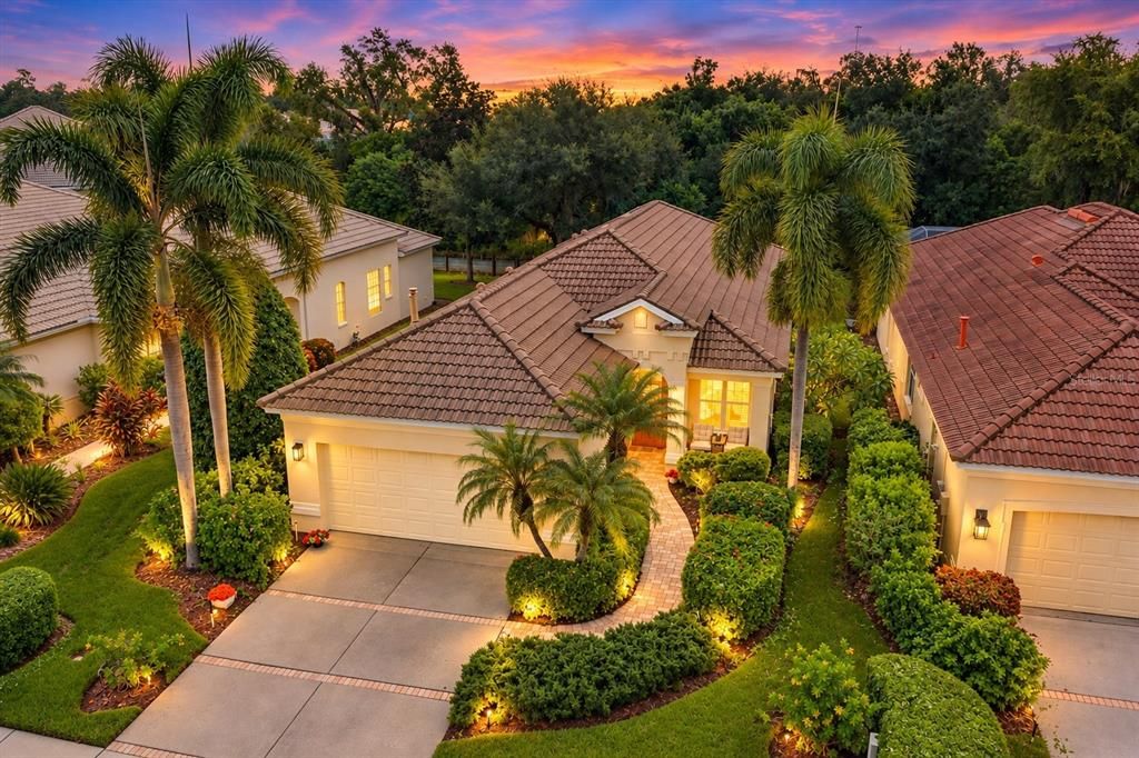 For Sale: $399,900 (3 beds, 2 baths, 1830 Square Feet)